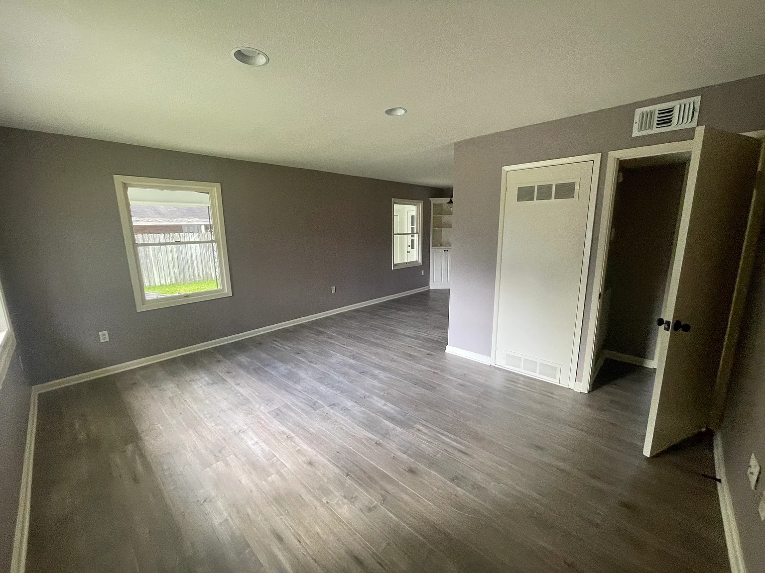 3 bed, 2100 sqft, $1,900 — Photo 4