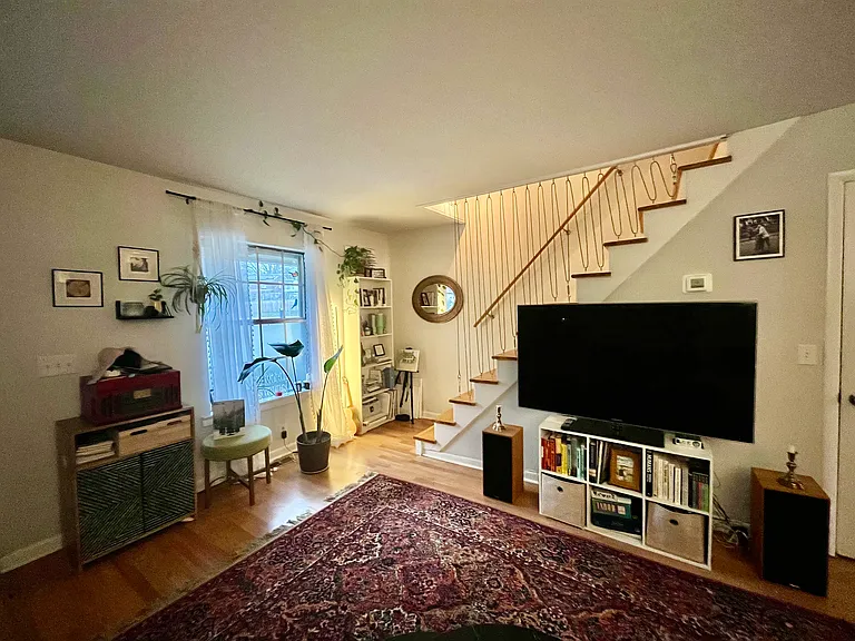 1458 Janie Ave #B — Photo 9