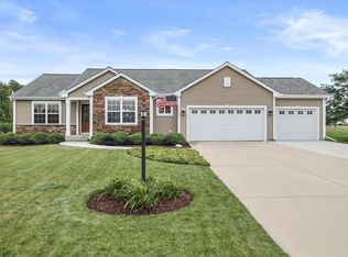 3220 Sherman Parc Cir, Jackson, WI 53037