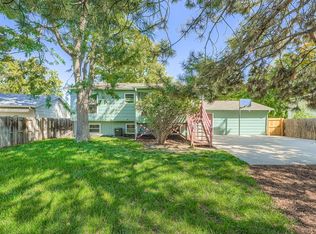 3243 S Holland Way, Lakewood, CO 80227