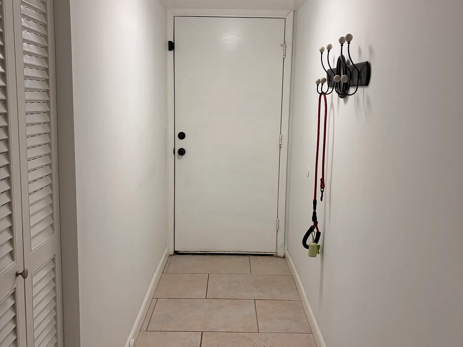 2 bed, 1000 sqft, $1,780 — Photo 1