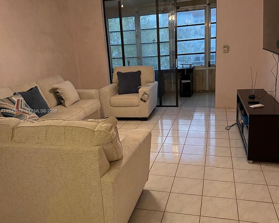1st image of 2850 Somerset Dr APT 309L