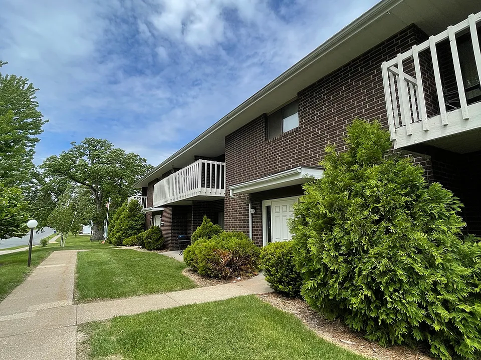 314 W Broadway St #5