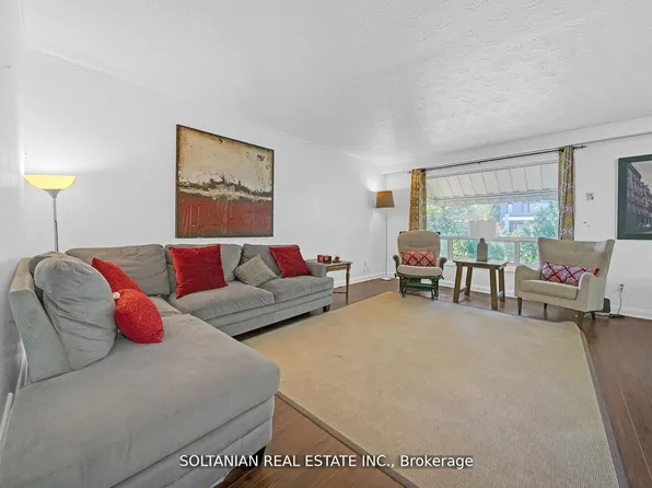 183 Maxome Ave, Toronto, ON M2M 3L1