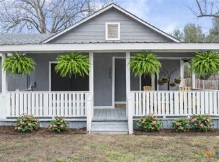 724 Scarbrough St, Rockdale, TX 76567