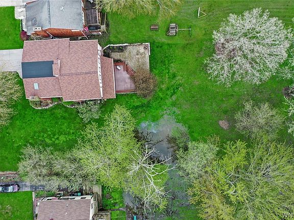 4th image of 599 Niagara St Lot 2