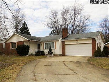 1st image of 545 Woodland Dr