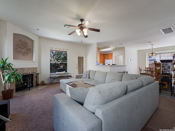 5th image of 2512 Sir Barton Bay Dr