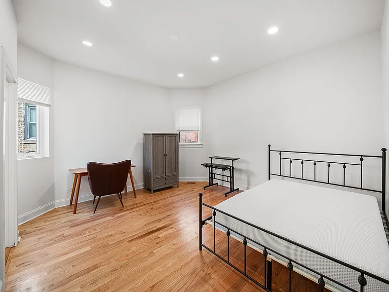 1118 Garnett Pl #1 — Photo 7