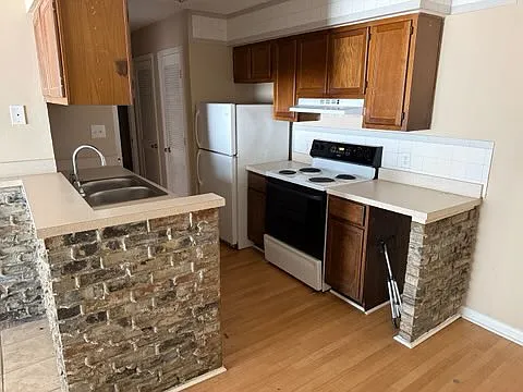 505 63rd N (07-12). Woodland Terrace - Blue Palmetto Properties - 10 — Photo 4