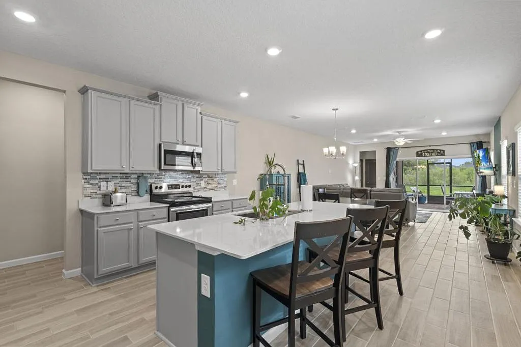 2638 Hanberry Ln — Photo 1