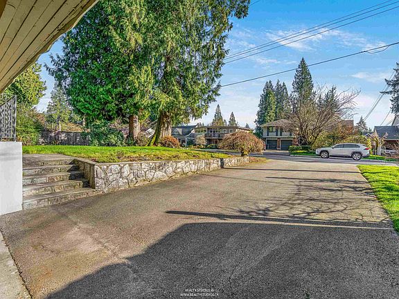 4th image of 1110 Lodge Rd