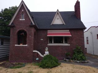 2539 57th Ave SW, Seattle, WA 98116