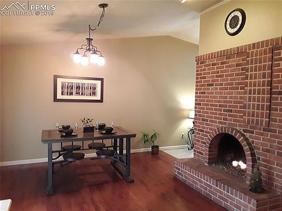 5th image of 3921 S Carefree Cir