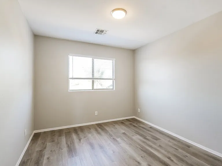 11809 W Hopi St — Photo 12