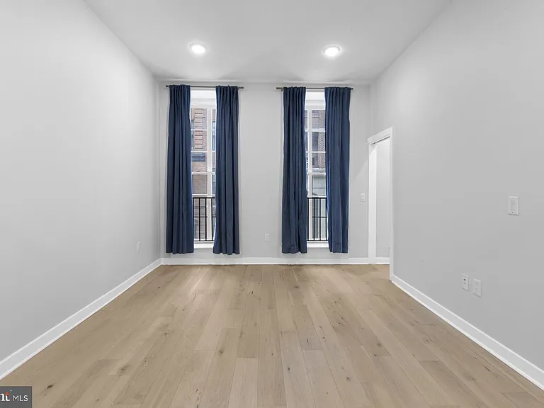 257 N 3rd St #2 — Photo 13