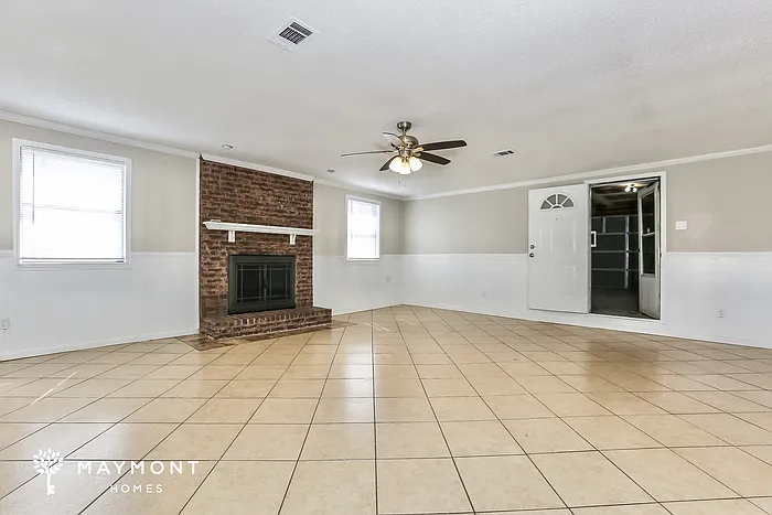 3006 Hilldale Rd — Photo 6