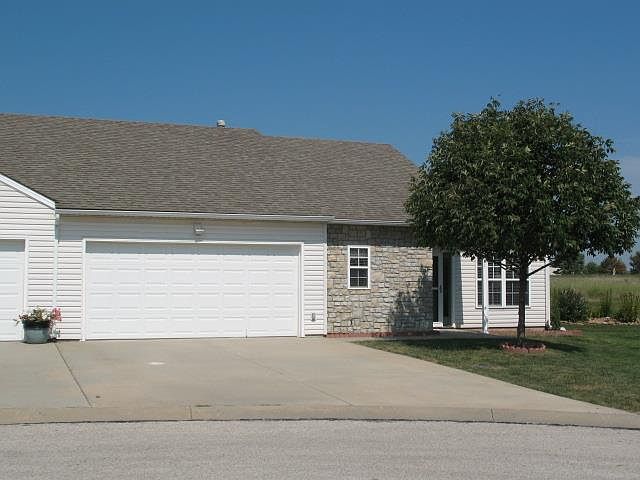 1st image of 1691 Fall Creek Dr