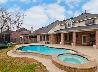 8812 Snowy Owl Loop, Missouri City, TX 77459