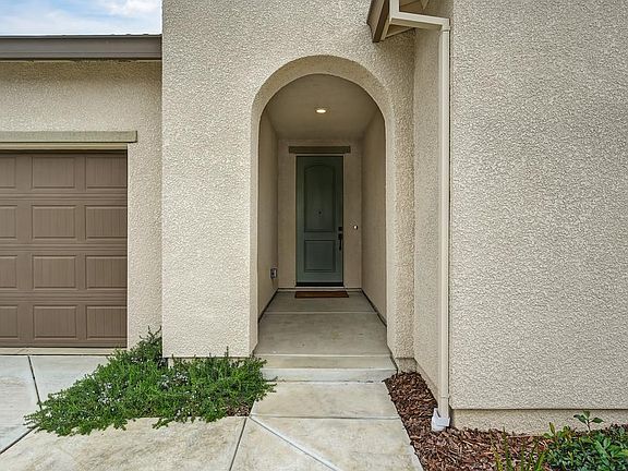 4th image of 8183 Lavigne Cir
