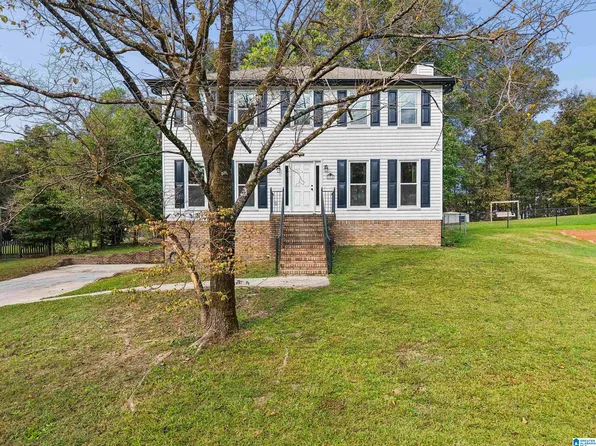 124 Milgray Ln, Calera, AL 35040