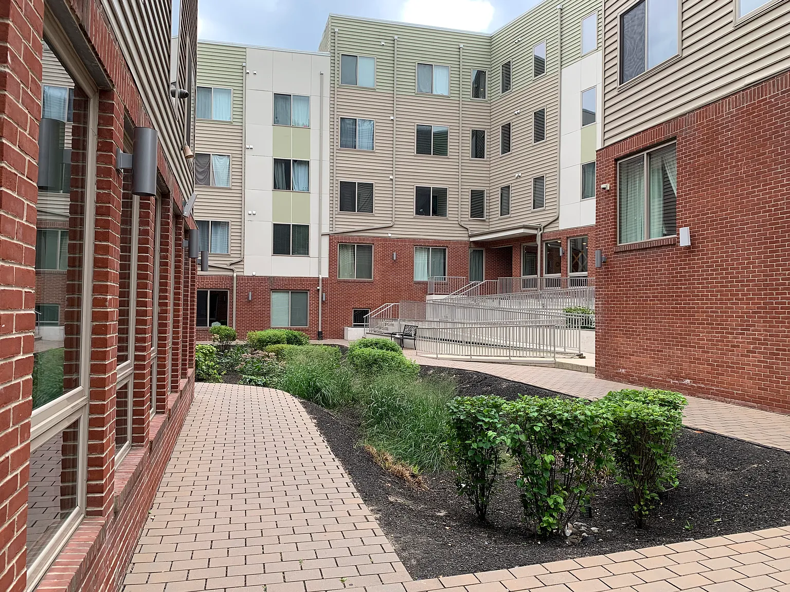 Wister Court Apartments — Photo 4