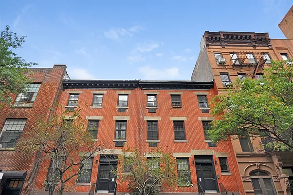 Rented by Corcoran | media 19