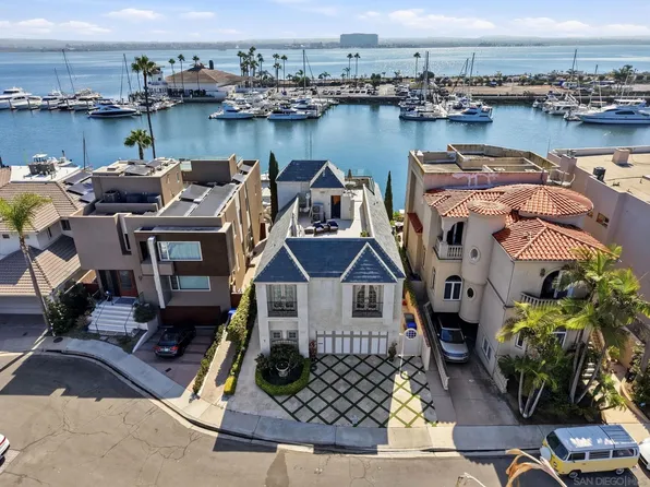 7 Green Turtle Rd, Coronado, CA 92118