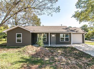 802 Maple St, Doniphan, MO 63935