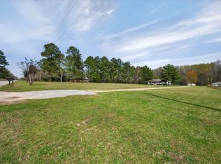 813 Motley Rd, Hopkins, SC 29061