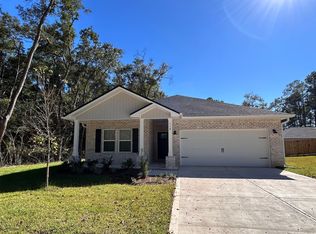 118 Azalea Dr, Freeport, FL 32439