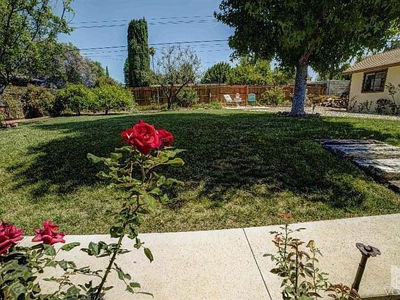 2nd image of 881 Calle Clavel