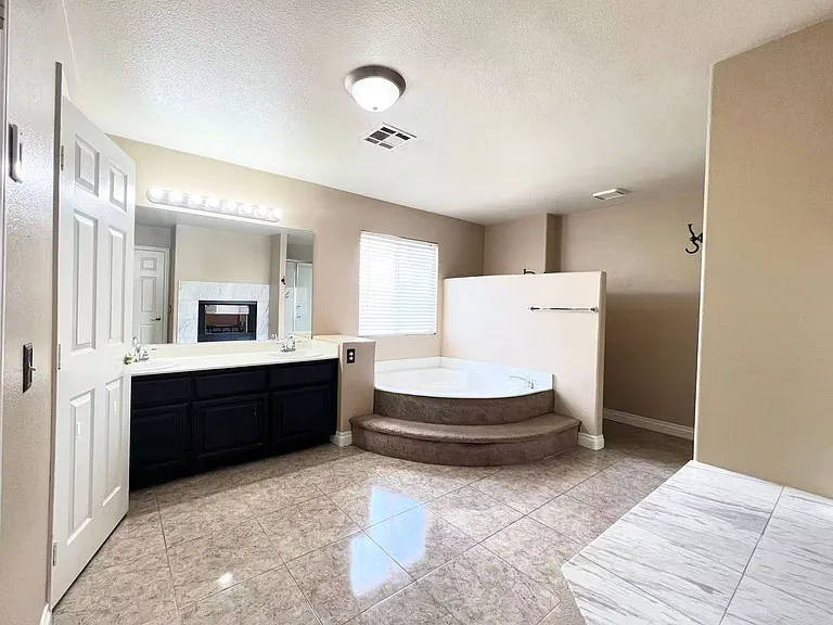 8248 Aqua Spray Ave — Photo 26