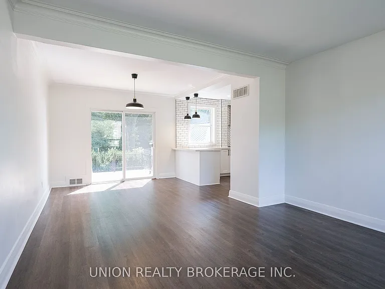 87 Midland Ave — Photo 8