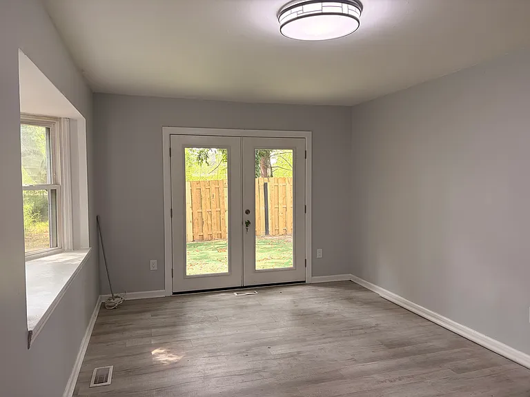 11 Ridgewood Pl — Photo 3