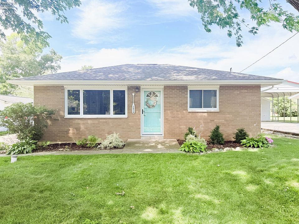 1st image of 2078 Willowcove Dr