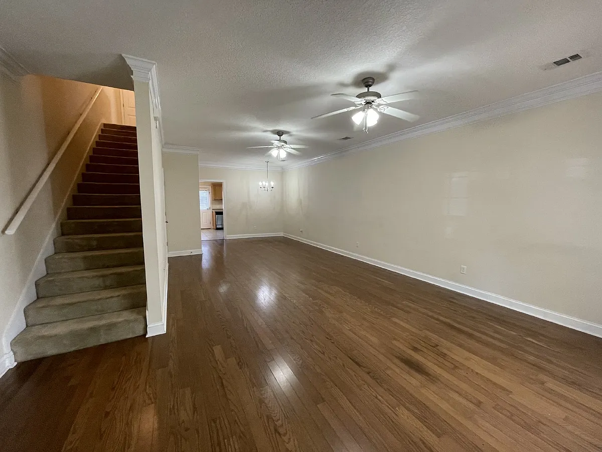 Building Photo - 504B Bradwell St