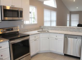 228 Long Meadow Rd, Bedminster, NJ 07921