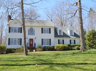 2045 Valley Springs Ct, Powhatan, VA 23139