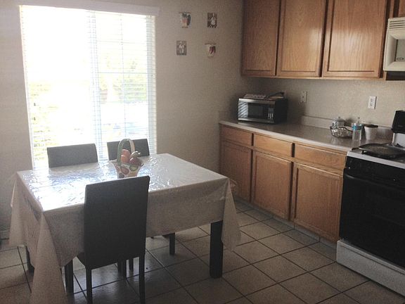 3rd image of 1308 Crater Ave