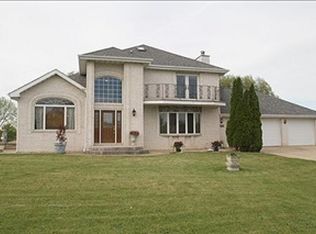 7066 W 108th Ave, Crown Point, IN 46307