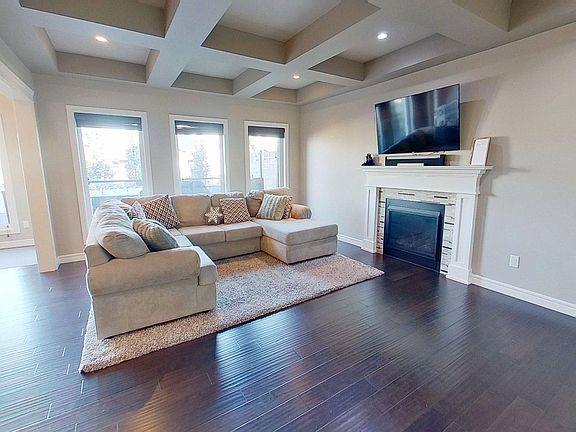 3rd image of 45 Summerstone Ln