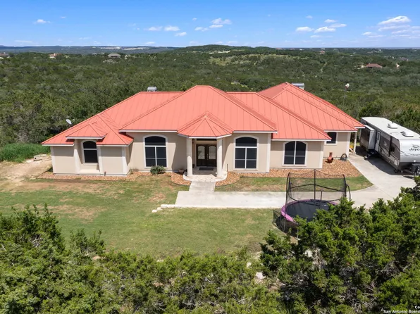 165 County Road 2740, Mico, TX 78056