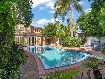 112 N Highland Ave, Los Angeles, CA, 90036