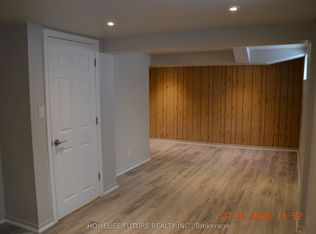 11 Coppermill Dr, Toronto, ON M9W 3Z1