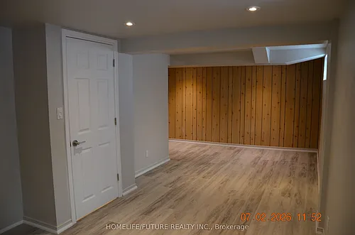 11 Coppermill Dr Photo 1