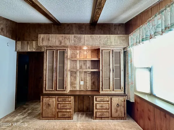 55 W Washington Ave Unit 52, Yakima, WA 98903