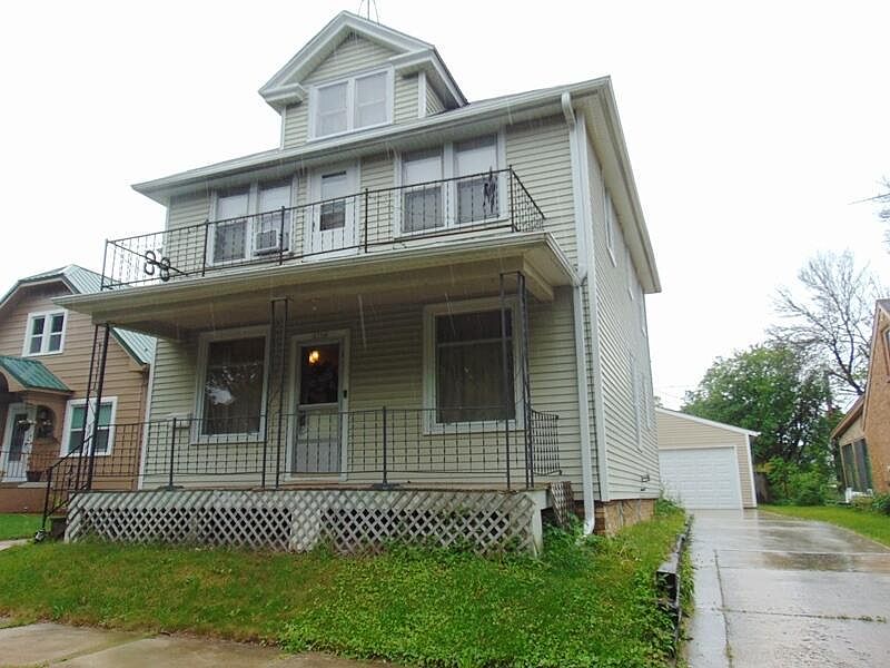 1st image of 1704 N 19th St #1702