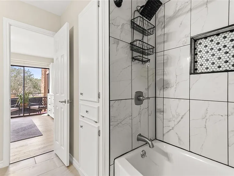 7122 Premont Dr #I202 — Photo 12