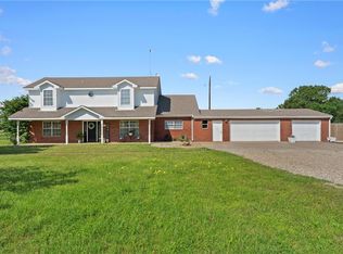 1233 Longhorn Pkwy, Axtell, TX 76624